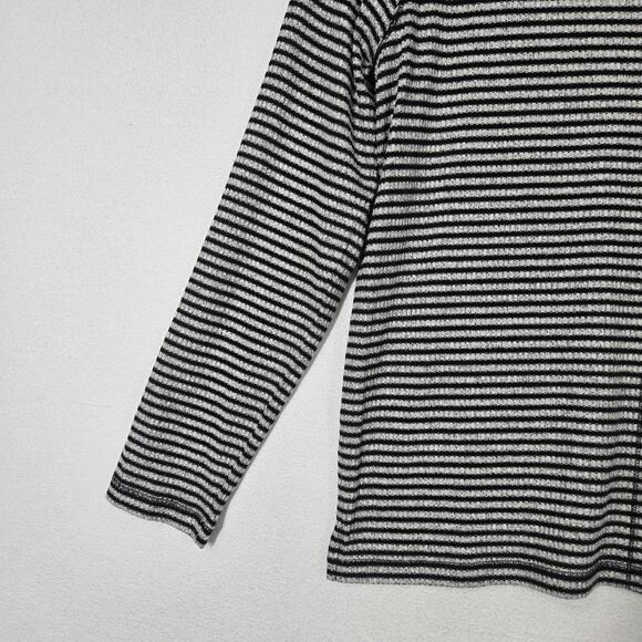 Weekends by Chico's Trailwinds Stripe Cowl Top sz 1 (M) Black Gray Long Sleeve - Picture 4 of 15
